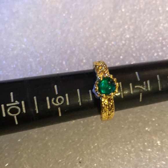 Asian gold plated ring - Picture 1 of 5